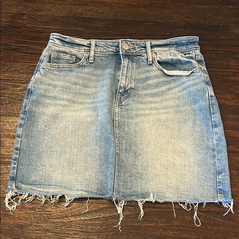 Classic Light Blue Denim Mini Skirt with Frayed Hem